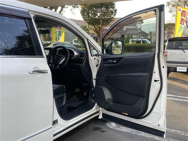 エルグランド ライダー 黒クロスシート マニュアルシート 1オーナー 純正ナビ 地デジ Bカメラ 純正後席モニター 両側パワスラ 木目調パネル ハーフレザーシート ETC オートライト オーテック18インチAW スペアキー 保証書 取説(20枚目)