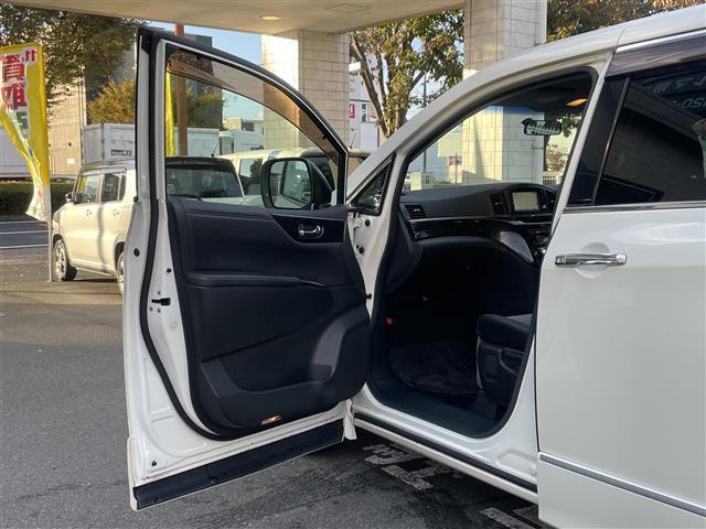 エルグランド ライダー 黒クロスシート マニュアルシート 1オーナー 純正ナビ 地デジ Bカメラ 純正後席モニター 両側パワスラ 木目調パネル ハーフレザーシート ETC オートライト オーテック18インチAW スペアキー 保証書 取説(24枚目)