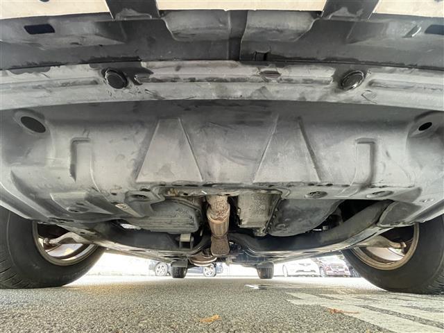 エルグランド ライダー 黒クロスシート マニュアルシート 1オーナー 純正ナビ 地デジ Bカメラ 純正後席モニター 両側パワスラ 木目調パネル ハーフレザーシート ETC オートライト オーテック18インチAW スペアキー 保証書 取説(42枚目)