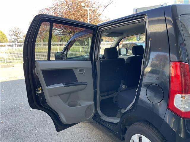 ワゴンＲ ＦＸ　純正オーディオ　ＡＢＳ　電動格納ドアミラー　ヘッドライトレベライザー　ドアバイザー　フロアマット　リモコンキー　スペアキー　保証書　取説（22枚目）