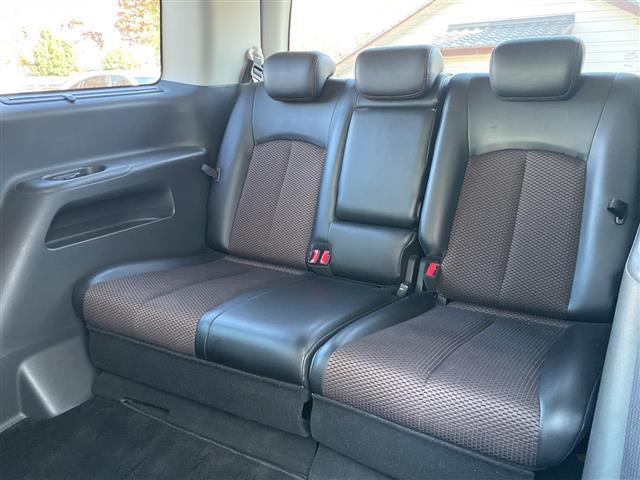 エルグランド 250ハイウェイスター 社外ナビ 社外フリップダウンモニター 両側パワスラ 半革シート 革巻きステアリング オートライト ウィンカーミラー 木目調パネル ETC 純正18インチAW スマートキー スペアキー 保証書 取説(29枚目)