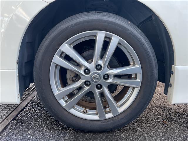 エルグランド 250ハイウェイスター 社外ナビ 社外フリップダウンモニター 両側パワスラ 半革シート 革巻きステアリング オートライト ウィンカーミラー 木目調パネル ETC 純正18インチAW スマートキー スペアキー 保証書 取説(39枚目)