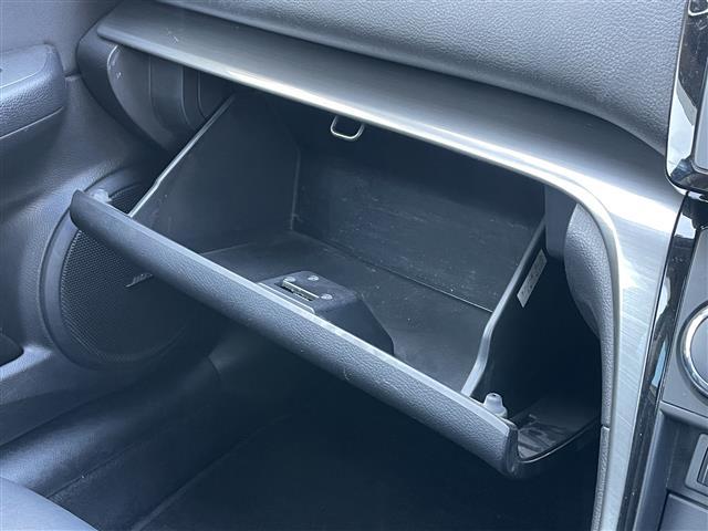 アテンザスポーツワゴン ２５ＥＸ　社外ナビ　地デジ　Ｂカメラ　ＢＯＳＥサウンドシステム　社外後席モニター　本革シート　ＰＷシート　シートヒーター　コーナーセンサー　オートライト　ステアリングスイッチ　社外前後ドラレコ　ＥＴＣ（11枚目）