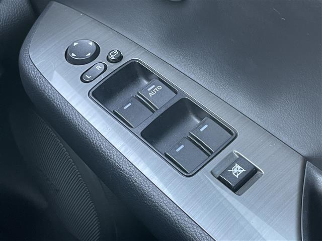 アテンザスポーツワゴン ２５ＥＸ　社外ナビ　地デジ　Ｂカメラ　ＢＯＳＥサウンドシステム　社外後席モニター　本革シート　ＰＷシート　シートヒーター　コーナーセンサー　オートライト　ステアリングスイッチ　社外前後ドラレコ　ＥＴＣ（22枚目）