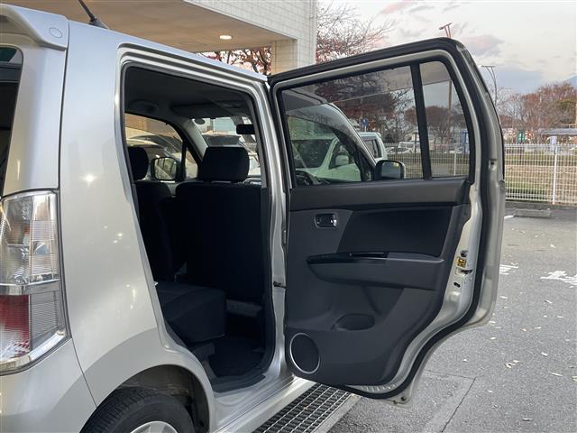 ワゴンRスティングレー X 社外ナビ(AVN558HD)ワンセグTV ETC 革巻きステアリング 電動格納ドアミラー 純正14インチAWスマートキー スペアキー 保証書(17枚目)