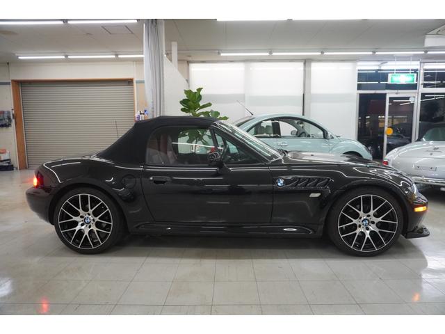 Ｚ３ロードスター ２．２ｉ　最終後期　赤レザー内装　新品イカリング　１８ＡＷ　新品Ｆスポイラー　幌張替　バックカメラ（6枚目）