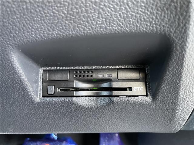 A 純正9インチナビゲーションDVD.CD.BT.AM.FMフルセグテレビバックカメラアイドリングストップウィンカーミラーレーダークルーズコントロールビルトインETC(21枚目)