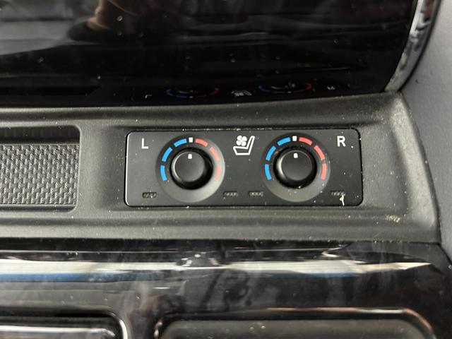 アルファード 2.5S Cパッケージ サンルーフ デジタルインナーミラー BSM 純正ディスプレイオーディオ ナビ フルセグTV シートヒーター ベンチレーション パワーバックドア 両側パワースライドドア 三眼LED ETC 前後ドラレコ(74枚目)