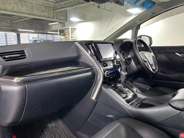 アルファード 2.5S Cパッケージ サンルーフ デジタルインナーミラー BSM 純正ディスプレイオーディオ ナビ フルセグTV シートヒーター ベンチレーション パワーバックドア 両側パワースライドドア 三眼LED ETC 前後ドラレコ(79枚目)