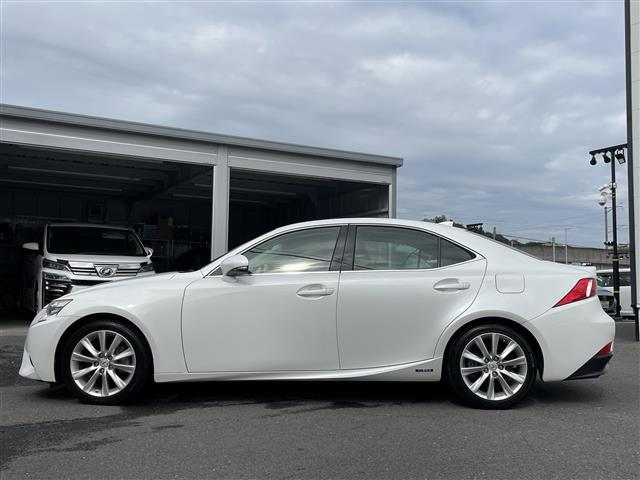 IS IS300h バージョンL BSM クルーズコントロール シートベンチレーション シートヒーター レザーシート パワーシート シートメモリ 純正17インチAW LEDヘッドライト ドライブモードセレクト ETC 社外ドラレコ(31枚目)