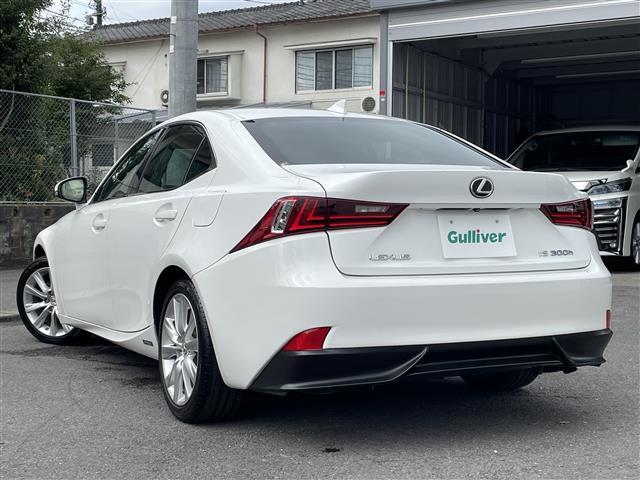 IS IS300h バージョンL BSM クルーズコントロール シートベンチレーション シートヒーター レザーシート パワーシート シートメモリ 純正17インチAW LEDヘッドライト ドライブモードセレクト ETC 社外ドラレコ(32枚目)