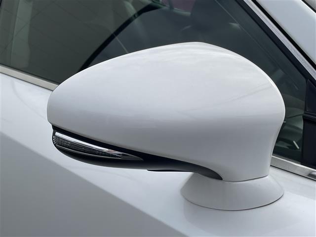 IS IS300h バージョンL BSM クルーズコントロール シートベンチレーション シートヒーター レザーシート パワーシート シートメモリ 純正17インチAW LEDヘッドライト ドライブモードセレクト ETC 社外ドラレコ(39枚目)