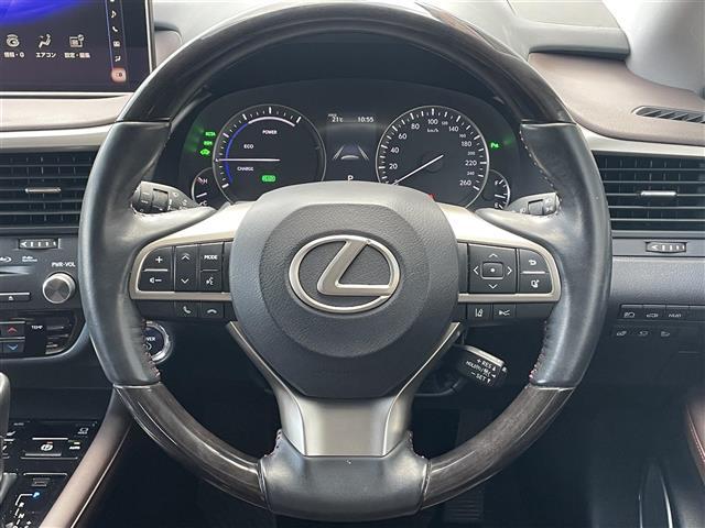 RX RX450h バージョンL サンルーフ 純正ナビ 純正後席モニター 全方位カメラ フルセグTV 三眼LEDヘッドライト 純正20インチAW 革シート シートヒーター ベンチレーション パワーバックドア クリアランスソナー BSM(9枚目)