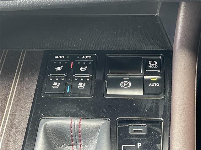 RX RX450h バージョンL サンルーフ 純正ナビ 純正後席モニター 全方位カメラ フルセグTV 三眼LEDヘッドライト 純正20インチAW 革シート シートヒーター ベンチレーション パワーバックドア クリアランスソナー BSM(18枚目)