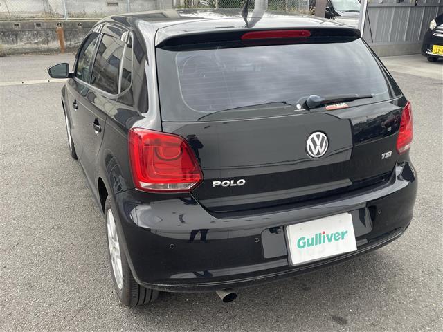 ポロ TSIコンフォートライン 後方コーナーセンサー SDナビ BT/TV/CD/DVD 前方ドライブレコーダー DC-DR402 純正15インチAW 純正フロアマット ETC スペアキー 取扱説明書 保証書(3枚目)