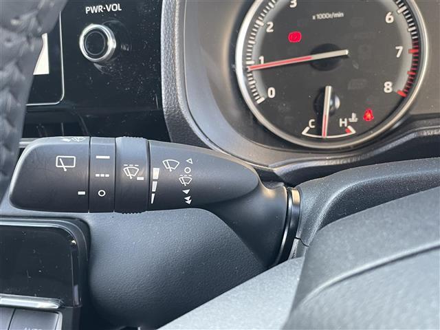 ヴォクシー S-G 純正ディスプレイオーディオ コネクティッドナビ フルセグTV CD/DVD再生 HDMI ETC2.0 純正16インチAW パワスラ LEDヘッドライト ドラレコ 追従クルコン プリクラッシュシステム(10枚目)