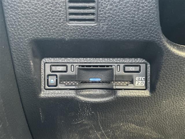 ヴォクシー S-G 純正ディスプレイオーディオ コネクティッドナビ フルセグTV CD/DVD再生 HDMI ETC2.0 純正16インチAW パワスラ LEDヘッドライト ドラレコ 追従クルコン プリクラッシュシステム(18枚目)