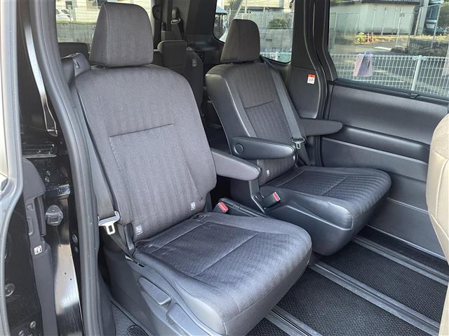 ヴォクシー S-G 純正ディスプレイオーディオ コネクティッドナビ フルセグTV CD/DVD再生 HDMI ETC2.0 純正16インチAW パワスラ LEDヘッドライト ドラレコ 追従クルコン プリクラッシュシステム(23枚目)