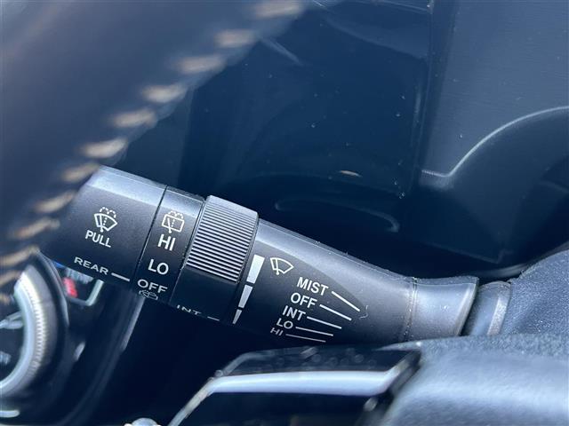 アクア クロスオーバー 衝突軽減 純正ナビ バックカメラ フルセTV ETC 純正16インチAW ハーフレザーシート LEDヘッドライト オートライト プッシュスタート スペアキー(9枚目)