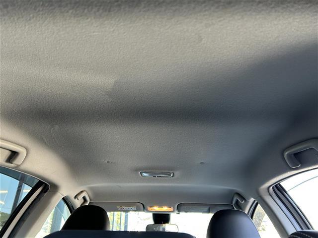 アクア クロスオーバー 衝突軽減 純正ナビ バックカメラ フルセTV ETC 純正16インチAW ハーフレザーシート LEDヘッドライト オートライト プッシュスタート スペアキー(23枚目)