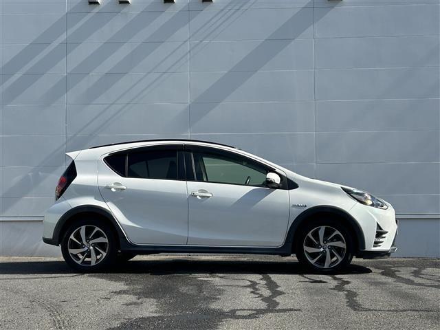 アクア クロスオーバー 衝突軽減 純正ナビ バックカメラ フルセTV ETC 純正16インチAW ハーフレザーシート LEDヘッドライト オートライト プッシュスタート スペアキー(38枚目)