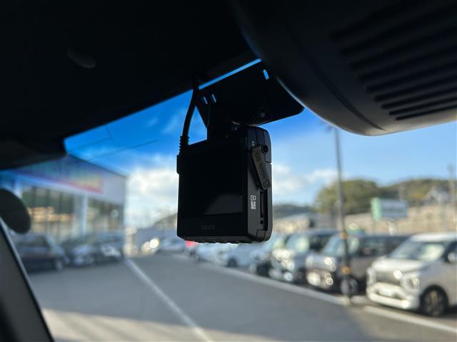 Ｎ－ＢＯＸカスタム Ｇ・ＥＸターボホンダセンシング　ホンダセンシング　レーダークルーズコントロール　ナビ　バックカメラ　フルセグＴＶ　両側パワスラ　ＥＴＣ　純正１５インチＡＷ　ＬＥＤヘッドライト　フォグランプ　パドルシフト　社外スピーカー（20枚目）