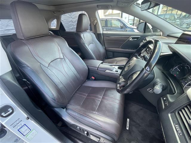 ＲＸ ＲＸ４５０ｈ　バージョンＬ　サンルーフ　レクサスセーフティシステム　クリアランスソナー　ＢＳＭ　純正ナビ　全方位カメラ　フルセグＴＶ　ＥＴＣ２．０　三眼ＬＥＤ　シーケンシャルランプ　茶革シート　シートヒーター　ベンチレーション（23枚目）