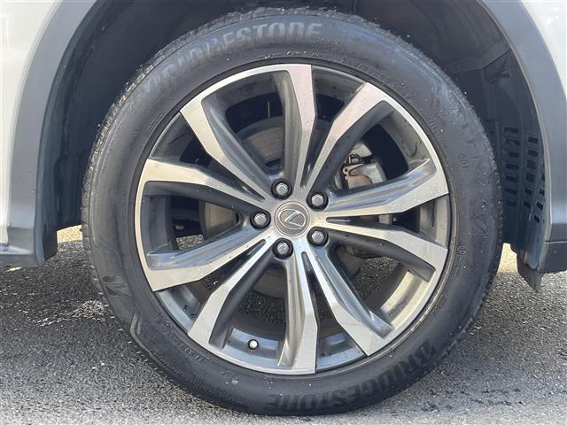 ＲＸ ＲＸ４５０ｈ　バージョンＬ　サンルーフ　レクサスセーフティシステム　クリアランスソナー　ＢＳＭ　純正ナビ　全方位カメラ　フルセグＴＶ　ＥＴＣ２．０　三眼ＬＥＤ　シーケンシャルランプ　茶革シート　シートヒーター　ベンチレーション（37枚目）