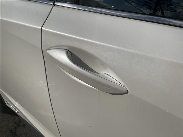 ＲＸ ＲＸ４５０ｈ　バージョンＬ　サンルーフ　レクサスセーフティシステム　クリアランスソナー　ＢＳＭ　純正ナビ　全方位カメラ　フルセグＴＶ　ＥＴＣ２．０　三眼ＬＥＤ　シーケンシャルランプ　茶革シート　シートヒーター　ベンチレーション（40枚目）