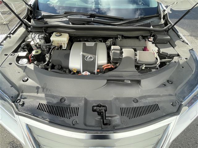 ＲＸ ＲＸ４５０ｈ　バージョンＬ　サンルーフ　レクサスセーフティシステム　クリアランスソナー　ＢＳＭ　純正ナビ　全方位カメラ　フルセグＴＶ　ＥＴＣ２．０　三眼ＬＥＤ　シーケンシャルランプ　茶革シート　シートヒーター　ベンチレーション（42枚目）