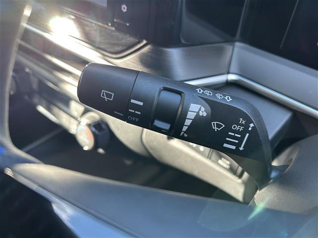 ノート オーテック　Ｅブレーキ　純正９型ナビ　全方位カメラ　スマートルームミラー　フルセグＴＶ　ＬＥＤヘッドライト　ＢＳＩ　ＢＳＷ　ＲＣＴＡ　寒冷地仕様　オーテック専用ＡＷ／シート　ＥＴＣ　シートヒーター　コーナーセンサ（10枚目）