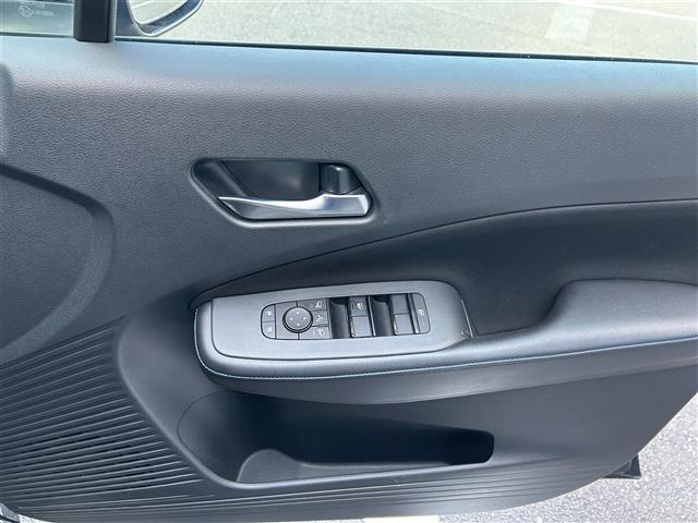 ノート オーテック　Ｅブレーキ　純正９型ナビ　全方位カメラ　スマートルームミラー　フルセグＴＶ　ＬＥＤヘッドライト　ＢＳＩ　ＢＳＷ　ＲＣＴＡ　寒冷地仕様　オーテック専用ＡＷ／シート　ＥＴＣ　シートヒーター　コーナーセンサ（20枚目）