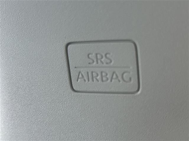 ノート オーテック　Ｅブレーキ　純正９型ナビ　全方位カメラ　スマートルームミラー　フルセグＴＶ　ＬＥＤヘッドライト　ＢＳＩ　ＢＳＷ　ＲＣＴＡ　寒冷地仕様　オーテック専用ＡＷ／シート　ＥＴＣ　シートヒーター　コーナーセンサ（22枚目）