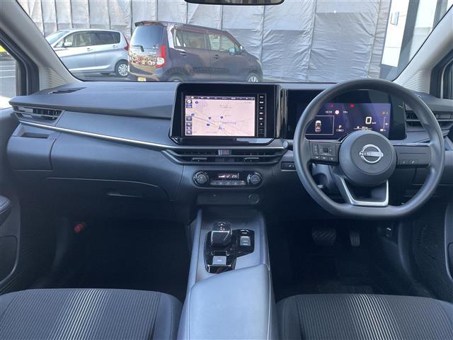 ノート Ｘ　エマージェンシーブレーキ　純正９型ナビ　バックカメラ　フルセグＴＶ　ＥＴＣ　前後ソナー　ＬＥＤヘッドライト　オートライト　電動パーキングスイッチ　社外ドラレコ　プッシュスタート　スペアキー×１（2枚目）