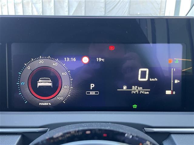 ノート Ｘ　エマージェンシーブレーキ　純正９型ナビ　バックカメラ　フルセグＴＶ　ＥＴＣ　前後ソナー　ＬＥＤヘッドライト　オートライト　電動パーキングスイッチ　社外ドラレコ　プッシュスタート　スペアキー×１（11枚目）