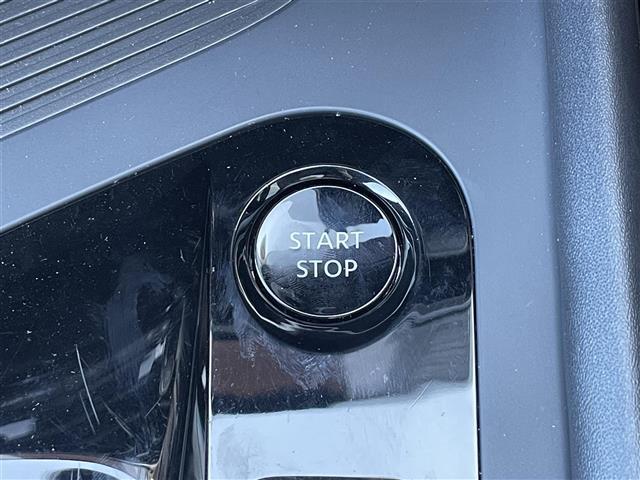 ノート Ｘ　エマージェンシーブレーキ　純正９型ナビ　バックカメラ　フルセグＴＶ　ＥＴＣ　前後ソナー　ＬＥＤヘッドライト　オートライト　電動パーキングスイッチ　社外ドラレコ　プッシュスタート　スペアキー×１（14枚目）