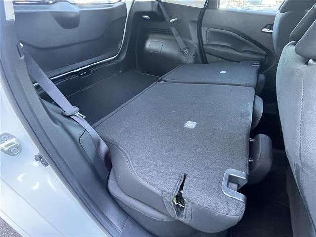 ノート Ｘ　エマージェンシーブレーキ　純正９型ナビ　バックカメラ　フルセグＴＶ　ＥＴＣ　前後ソナー　ＬＥＤヘッドライト　オートライト　電動パーキングスイッチ　社外ドラレコ　プッシュスタート　スペアキー×１（24枚目）