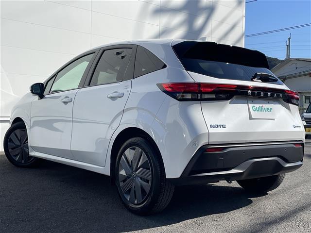 ノート Ｘ　エマージェンシーブレーキ　純正９型ナビ　バックカメラ　フルセグＴＶ　ＥＴＣ　前後ソナー　ＬＥＤヘッドライト　オートライト　電動パーキングスイッチ　社外ドラレコ　プッシュスタート　スペアキー×１（36枚目）