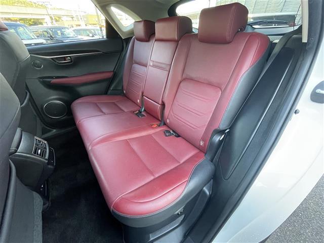 ＮＸ ＮＸ３００ｈ　バージョンＬ　レクサスセーフティシステム　クリアランスソナー　純正ナビ　全方位カメラ　ＢＳＭ　赤革シート　ベンチレーション　全席シートヒーター　パワーシート　ＥＴＣ２．０　純正１８インチＡＷ　ＬＥＤヘッドライト（25枚目）