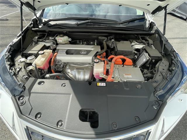 ＮＸ ＮＸ３００ｈ　バージョンＬ　レクサスセーフティシステム　クリアランスソナー　純正ナビ　全方位カメラ　ＢＳＭ　赤革シート　ベンチレーション　全席シートヒーター　パワーシート　ＥＴＣ２．０　純正１８インチＡＷ　ＬＥＤヘッドライト（42枚目）