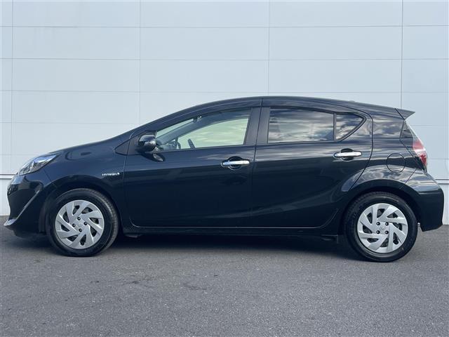 アクア Ｓスタイルブラック　トヨタセーフティセンス　コーナーセンサー　純正ナビ　バックカメラ　フルセグＴＶ　純正ドラレコ　オートライト　プッシュスタート　スペアキー×１　取扱説明書　保証書（33枚目）