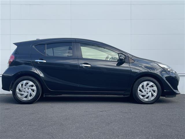 アクア Ｓスタイルブラック　トヨタセーフティセンス　コーナーセンサー　純正ナビ　バックカメラ　フルセグＴＶ　純正ドラレコ　オートライト　プッシュスタート　スペアキー×１　取扱説明書　保証書（38枚目）