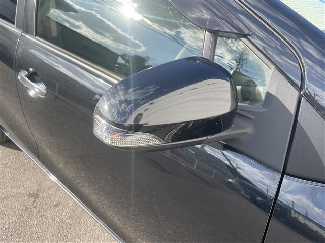 アクア Ｓスタイルブラック　トヨタセーフティセンス　コーナーセンサー　純正ナビ　バックカメラ　フルセグＴＶ　純正ドラレコ　オートライト　プッシュスタート　スペアキー×１　取扱説明書　保証書（40枚目）