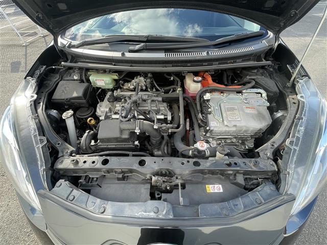 アクア Ｓスタイルブラック　トヨタセーフティセンス　コーナーセンサー　純正ナビ　バックカメラ　フルセグＴＶ　純正ドラレコ　オートライト　プッシュスタート　スペアキー×１　取扱説明書　保証書（42枚目）