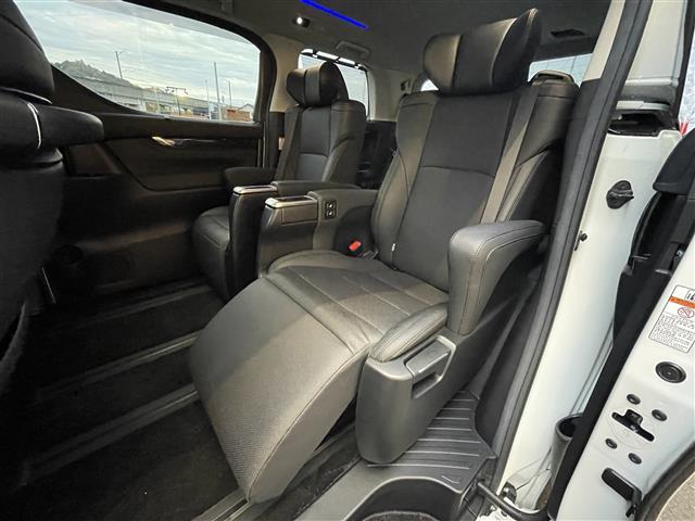 アルファード 2.5S Cパッケージ モデリスタエアロ(F/S/R)純正ナビ 純正後席モニター デジタルインナーミラー 三眼LEDヘッドライト 純正18インチAW 全天周ドラレコ ETC シートヒーター ベンチレーション オットマン(29枚目)