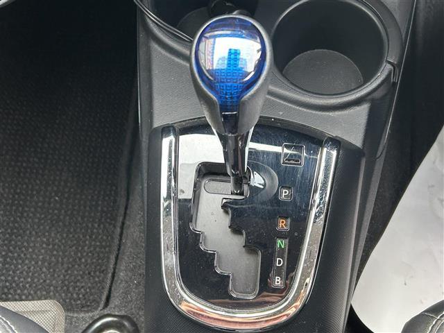 アクア Gブラックソフトレザーセレクション プリクラッシュセーフティ 純正ナビ バックカメラ シートヒーター TV クルーズコントロール 純正15インチAW オートマチックハイビーム ETC プッシュスタート スペアキー(19枚目)