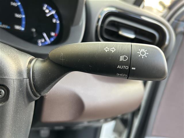 ヤリスクロス ハイブリッドZ フルモデリスタエアロ パワーバックドア 純正ディスプレイオーディオ ナビキット トヨタセーフティセンス パノラミックビューモニター BSM クリアランスソナー オートホールド シートヒーター ETC(10枚目)