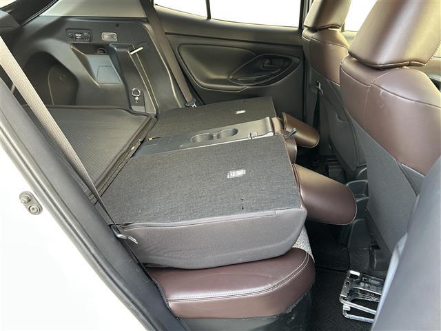 ヤリスクロス ハイブリッドZ フルモデリスタエアロ パワーバックドア 純正ディスプレイオーディオ ナビキット トヨタセーフティセンス パノラミックビューモニター BSM クリアランスソナー オートホールド シートヒーター ETC(24枚目)