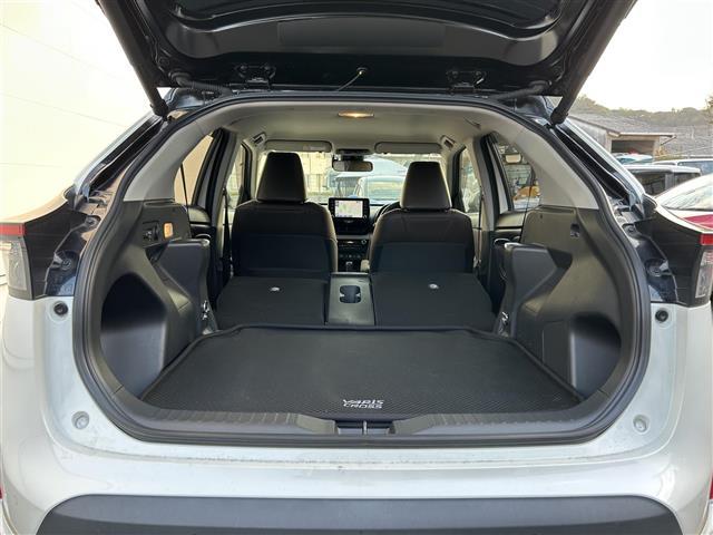 ヤリスクロス ハイブリッドZ フルモデリスタエアロ パワーバックドア 純正ディスプレイオーディオ ナビキット トヨタセーフティセンス パノラミックビューモニター BSM クリアランスソナー オートホールド シートヒーター ETC(29枚目)