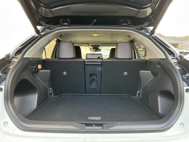 ヤリスクロス ハイブリッドZ フルモデリスタエアロ パワーバックドア 純正ディスプレイオーディオ ナビキット トヨタセーフティセンス パノラミックビューモニター BSM クリアランスソナー オートホールド シートヒーター ETC(30枚目)